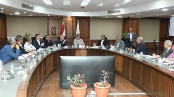 محافظ الجيزة يلتقي بمواطني أحياء الهرم وبولاق الدكرور والوراق والدقي ومركز منشأة القناطر
