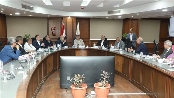 محافظ الجيزة يلتقي بمواطني أحياء الهرم وبولاق الدكرور والوراق والدقي ومركز منشأة القناطر محافظ الجيزة يلتقي بمواطني أحياء الهرم وبولاق الدكرور والوراق والدقي ومركز منشأة القناطر