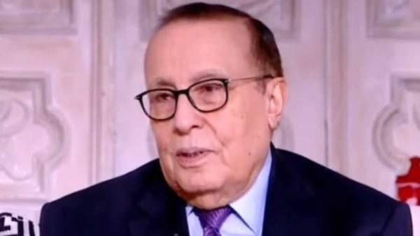 محمد فاضل يوثق مسيرته الفنية في كتاب..فيديو (خاص) محمد فاضل يوثق مسيرته الفنية في كتاب..فيديو (خاص)