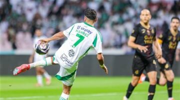 الأهلي ينتصر على الوحدة (2/3) في دوري روشن السعودي