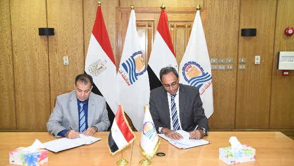 أخبار قنا: إطلاق إشارة بدء موسم حصاد القمح.. وبروتوكول بين المحافظة والجامعة بشأن مكتبة مصر العامة أخبار قنا: إطلاق إشارة بدء موسم حصاد القمح.. وبروتوكول بين المحافظة والجامعة بشأن مكتبة مصر العامة