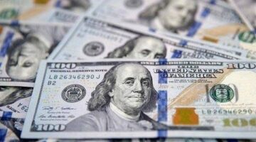 الدولار يرتفع بعد تراجع ترامب عن تهديده بإقالة رئيس الاحتياطي الفيدرالي باول