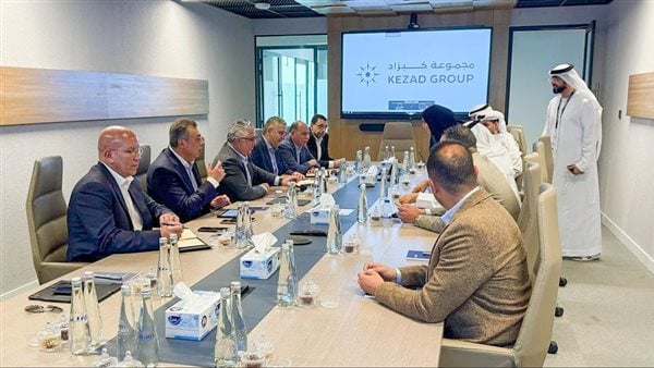 رئيس هيئة قناة السويس يبحث تعزيز التعاون بين المنطقة الاقتصادية وموانئ أبو ظبي رئيس هيئة قناة السويس يبحث تعزيز التعاون بين المنطقة الاقتصادية وموانئ أبو ظبي