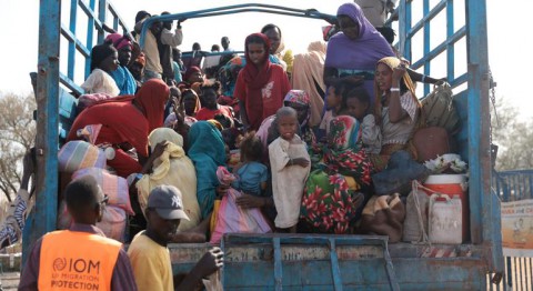 صحافيون يخاطرون بحياتهم لتغطية الحرب في السودان: “لا أحد يحكي سوانا” صحافيون يخاطرون بحياتهم لتغطية الحرب في السودان: “لا أحد يحكي سوانا”