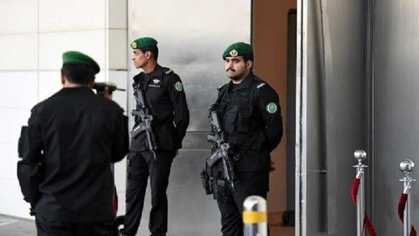 السعودية تبدأ تطبيق منع دخول المقيمين إلى مكة المكرمة دون تصاريح السعودية تبدأ تطبيق منع دخول المقيمين إلى مكة المكرمة دون تصاريح