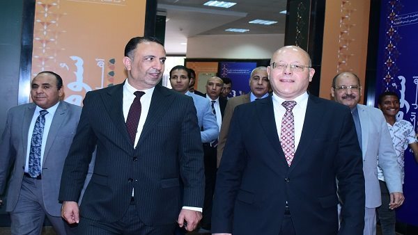 برنامج اختراق سوق العمل في جامعة سوهاج: فرص تدريبية ومهنية لطلابها برنامج اختراق سوق العمل في جامعة سوهاج: فرص تدريبية ومهنية لطلابها