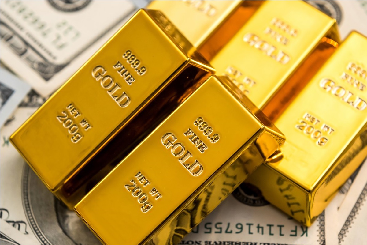أسعار الذهب تتراجع 0.7% من قمة تاريخية.. ترامب يربك الأسواق أسعار الذهب تتراجع 0.7% من قمة تاريخية.. ترامب يربك الأسواق