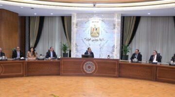 رئيس الوزراء يستقبل وفدًا من أعضاء مجلس التعاون المصري الكويتي