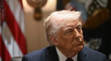 ترامب: زيلينسكي يمكنه الحصول على السلام أو يقاتل لثلاث ‏سنوات ليخسر كامل بلاده