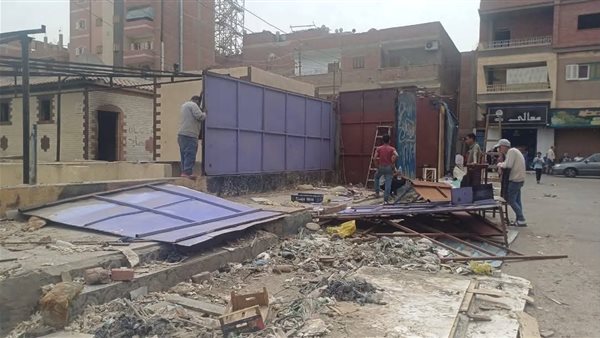 تنفذ 34 قرار إزالة لأكشاك مخالفة بحي السلام في الإسماعيلية تنفذ 34 قرار إزالة لأكشاك مخالفة بحي السلام في الإسماعيلية