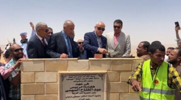 بحضور النائب مصطفى بكري.. محافظ الأقصر يضع حجر أساس مجمع مصر العليا التعليمي