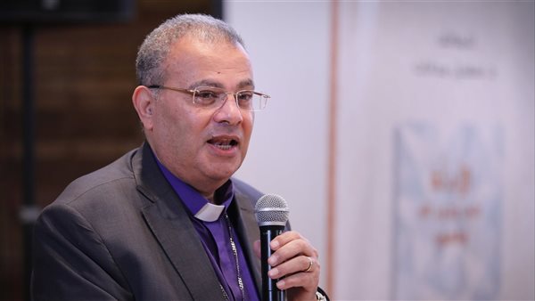 رئيس الطائفة الإنجيلية يشهد إطلاق كتاب "الأدلة على وجود الله وظهوره" رئيس الطائفة الإنجيلية يشهد إطلاق كتاب "الأدلة على وجود الله وظهوره"