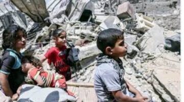 صحيفة إسرائيلية: وفد من الحكومة يبحث دفع صفقة تبادل الأسرى مع حماس
