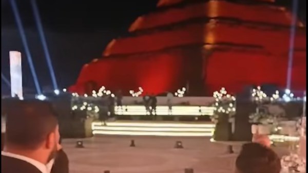 أجواء أسطورية.. أول فيديو وصور من حفل زفاف ليلى أحمد زاهر وهشام جمال أجواء أسطورية.. أول فيديو وصور من حفل زفاف ليلى أحمد زاهر وهشام جمال