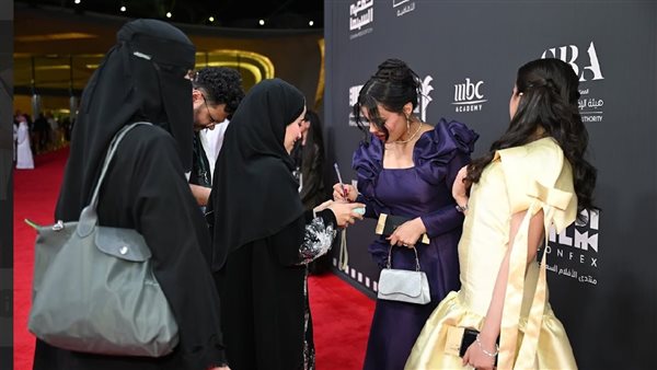 مهرجان أفلام السعودية يختتم دورته الحادية عشرة .. ويُتوج الفائزين بجوائز النخلة الذهبية في 7 فئات مهرجان أفلام السعودية يختتم دورته الحادية عشرة .. ويُتوج الفائزين بجوائز النخلة الذهبية في 7 فئات