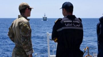 الجيش المغربي يجري مناورات في البحر المتوسط لتعزيز جاهزية البحرية