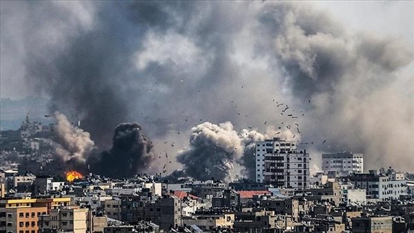 فلسطين.. غارة إسرائيلية تستهدف منطقة قيزان النجار في خان يونس جنوب قطاع غزة فلسطين.. غارة إسرائيلية تستهدف منطقة قيزان النجار في خان يونس جنوب قطاع غزة