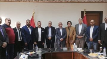 الجمل يبحث مع ممثلي عمال شمال أفريقيا تحسين أوضاع العمالة العربية