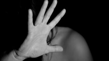 الحبس 4 سنوات عقوبة التحرش في هذه الحالة طبقا للقانون