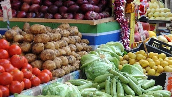 أسعار الخضراوات والفاكهة اليوم الخميس 24 أبريل 2025 في سوق العبور