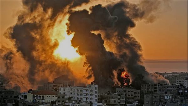 الاحتلال يقصف منازل في غزة وسقوط عائلات بينهم أطفال الاحتلال يقصف منازل في غزة وسقوط عائلات بينهم أطفال