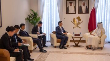 رئيس مجلس الوزراء وزير الخارجية يستقبل مبعوث الحكومة الصينية الخاص للشرق الأوسط