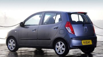 هيونداي I10 هاتشباك سعرها 300 ألف جنيه