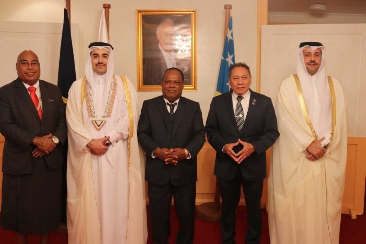 الحاكم العام لجزر سليمان يتسلم أوراق اعتماد سفير دولة قطر الحاكم العام لجزر سليمان يتسلم أوراق اعتماد سفير دولة قطر