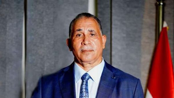 نقيب المحامين يهنئ الرئيس السيسي والشعب المصري بذكرى تحرير سيناء