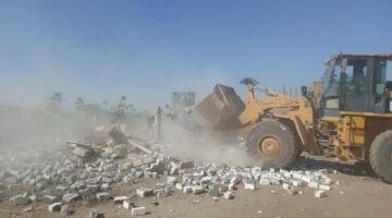 إزالة مخالفتي بناء بالزقازيق ومنيا القمح.. والأشموني يؤكد على فرض هيبة الدولة بأراضيها