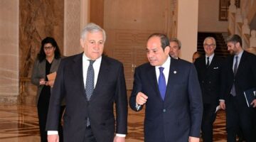 تفاصيل مباحثات السيسي ووزير الخارجية والتعاون الدولي الإيطالي.. صور