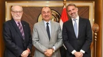 وزير قطاع الأعمال يبحث مع تكنيمونت الإيطالية مستجدات تنفيذ مشروعات بشركة كيما بأسوان