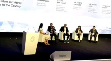 وزير الاتصالات: نتوسع في البرامج التدريبية الهادفة لبناء المهارات الرقمية بمجال الذكاء الاصطناعي