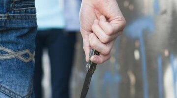 بسبب خلافات عائلية.. طالب يقتل شقيقه طعناً بسلاح أبيض بالشرقية