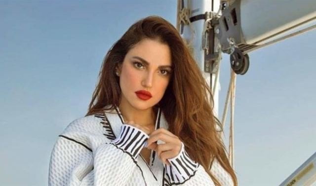 «كلاسيكية من العصر الذهبي».. درة تعلق على إطلالتها بحفل زفاف ليلى أحمد زاهر وهشام جمال «كلاسيكية من العصر الذهبي».. درة تعلق على إطلالتها بحفل زفاف ليلى أحمد زاهر وهشام جمال