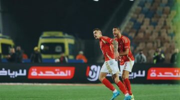 نجم الأهلي يثير قلق كولر قبل مواجهة صن داونز.. شاهد التفاصيل