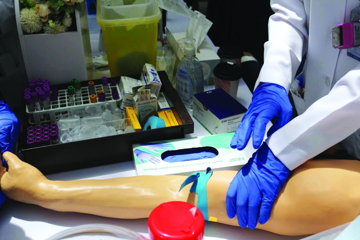 جامعة قطر: تعريف الطلاب بابتكارات التشخيصات السريرية جامعة قطر: تعريف الطلاب بابتكارات التشخيصات السريرية