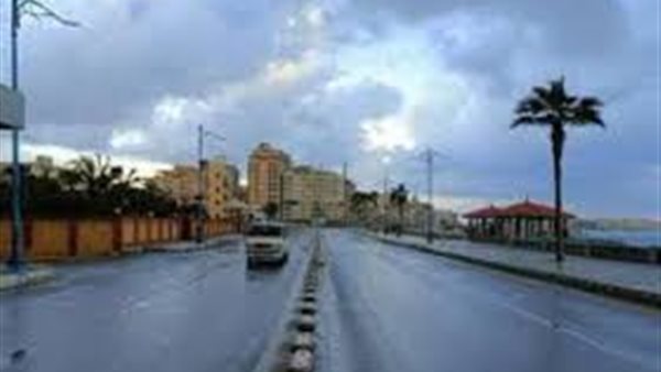 طقس الجمعة| تحذيرات من شبورة كثيفة ورياح نشطة