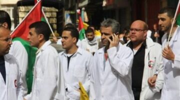أطباء مغاربة يتضامنون مع زملائهم الفلسطينيين ويطالبون بحمايتهم