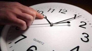 عاجل | حالا قدم ساعتك 60 دقيقة.. بدء التوقيت الصيفي فى مصر رسميا