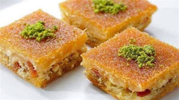 بخطوات سهلة.. طريقة عمل الكنافة المصرية في المنزل بخطوات سهلة.. طريقة عمل الكنافة المصرية في المنزل