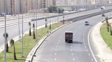 الشوارع فاضية.. سيولة مرورية في طرق ومحاور القاهرة والجيزة