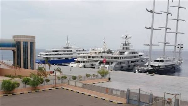 إغلاق ميناء الغردقة البحري لسوء الأحوال الجوية إغلاق ميناء الغردقة البحري لسوء الأحوال الجوية