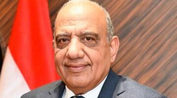 وزير الكهرباء يستعرض خطة تطوير شبكة الكهرباء في سيناء لدعم المشروعات التنموية