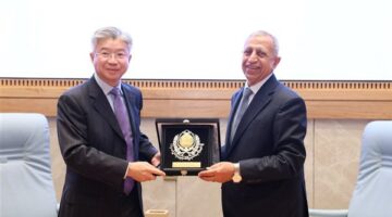 الأكاديمية العربية وجامعة فودان الصينية تطلقان منصة للتعاون الاقتصادي والتكنولوجي بين مصر والصين