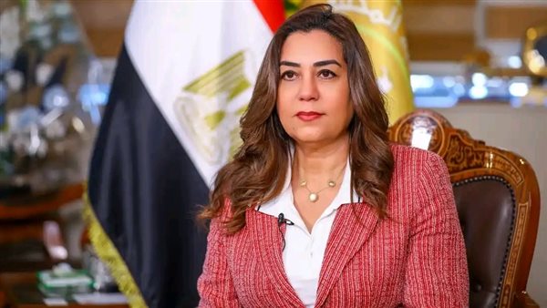 وزيرة التنمية المحلية تستعرض تقريرًا حول جهود الوزارة لتحقيق التنمية بشمال وجنوب سيناء وزيرة التنمية المحلية تستعرض تقريرًا حول جهود الوزارة لتحقيق التنمية بشمال وجنوب سيناء