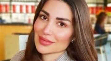 بعد عودتها لارتداءه.. سارة نخلة تهاجم حلا شيحة: الحجاب مش ترند ولا وسيلة للشهرة