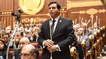وكيل دفاع الشيوخ مهنئا الرئيس السيسي بذكرى تحرير سيناء: متمسكون بروح أكتوبر المجيدة والاقتداء بجيلها العظيم