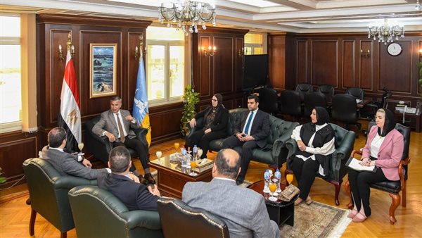 محافظ الإسكندرية يستقبل رئيس مجلس إدارة هيئة الإسعاف لبحث سبل التطوير محافظ الإسكندرية يستقبل رئيس مجلس إدارة هيئة الإسعاف لبحث سبل التطوير