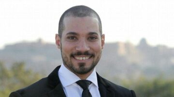 غدًا.. محاكمة الطبيب المتسبب في وفاة زوجة عبد الله رشدي